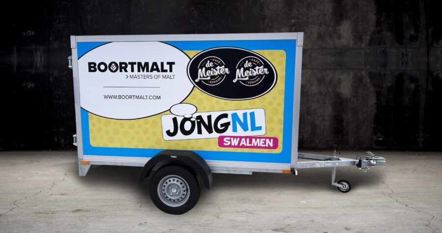Bijrijderskant aanhangwagen JN Swalmen